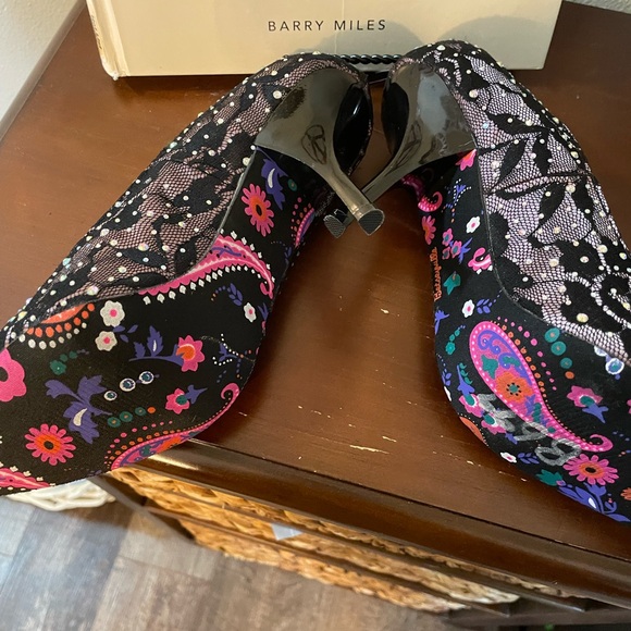 BETSYVILLE PUMPS in black lace and rhinestones size 8 - Picture 6 of 10